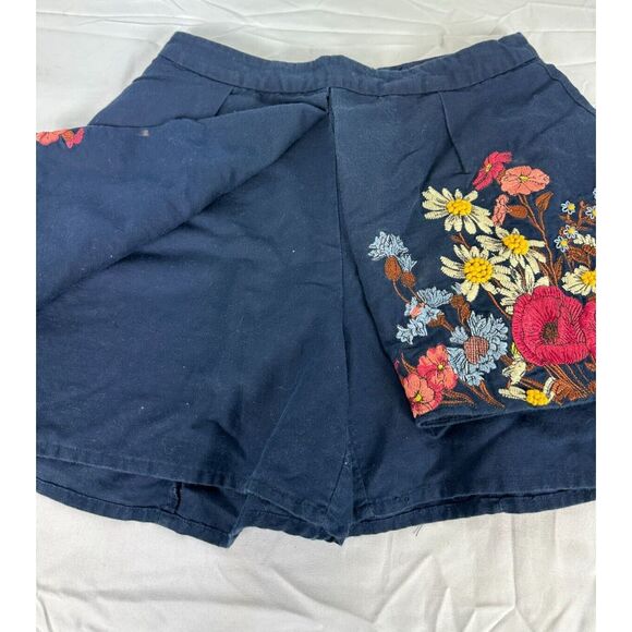 Anthropologie Elevenses Navy High Waisted Floral Shorts Embroidered Flowers-Sz 2 - Picture 6 of 9